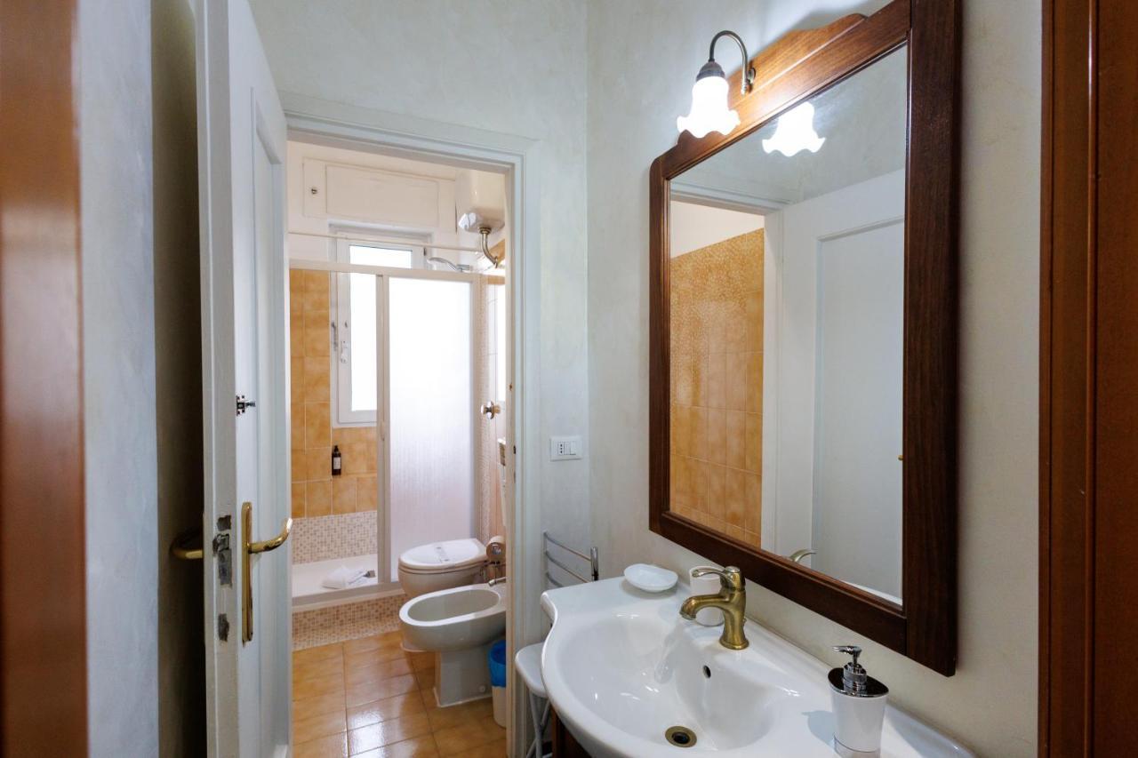 Casa Vittoria Di San Martino Affittacamere 제노바 외부 사진